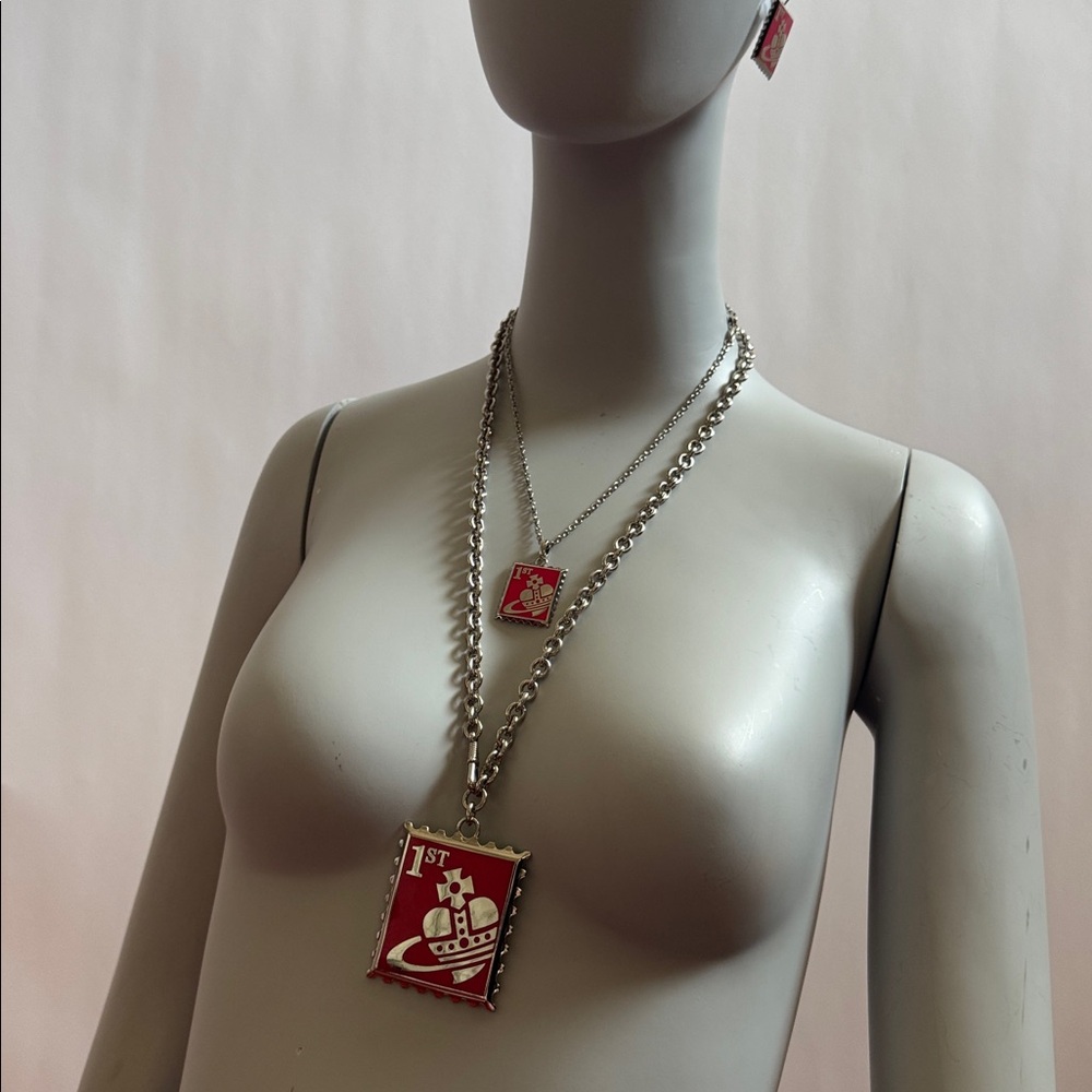 Vivienne Westwood Rare FW11 Runway Stamps long Necklace – RARE - Collector